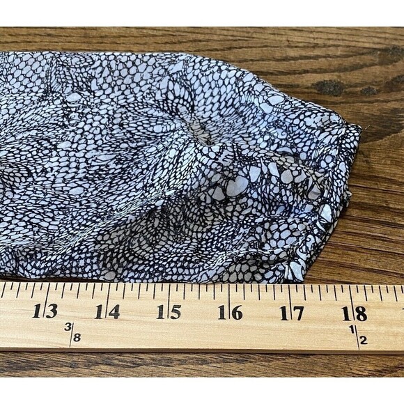 GRACE & MILA Blouse Women’s Size Medium Sheer Long Sleeve Tasseled Top - Picture 6 of 8